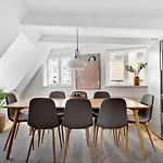 Gammel Mønt 3rd floor